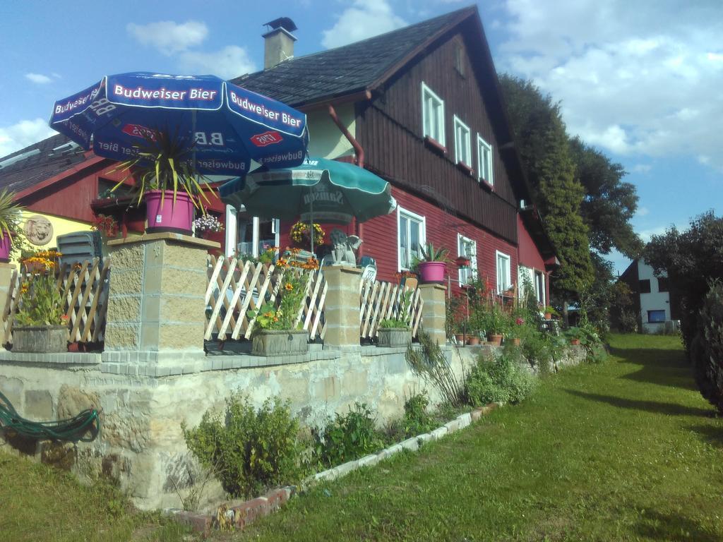 U Tri Kocek Hotel Jablonne v Podjestedi Luaran gambar